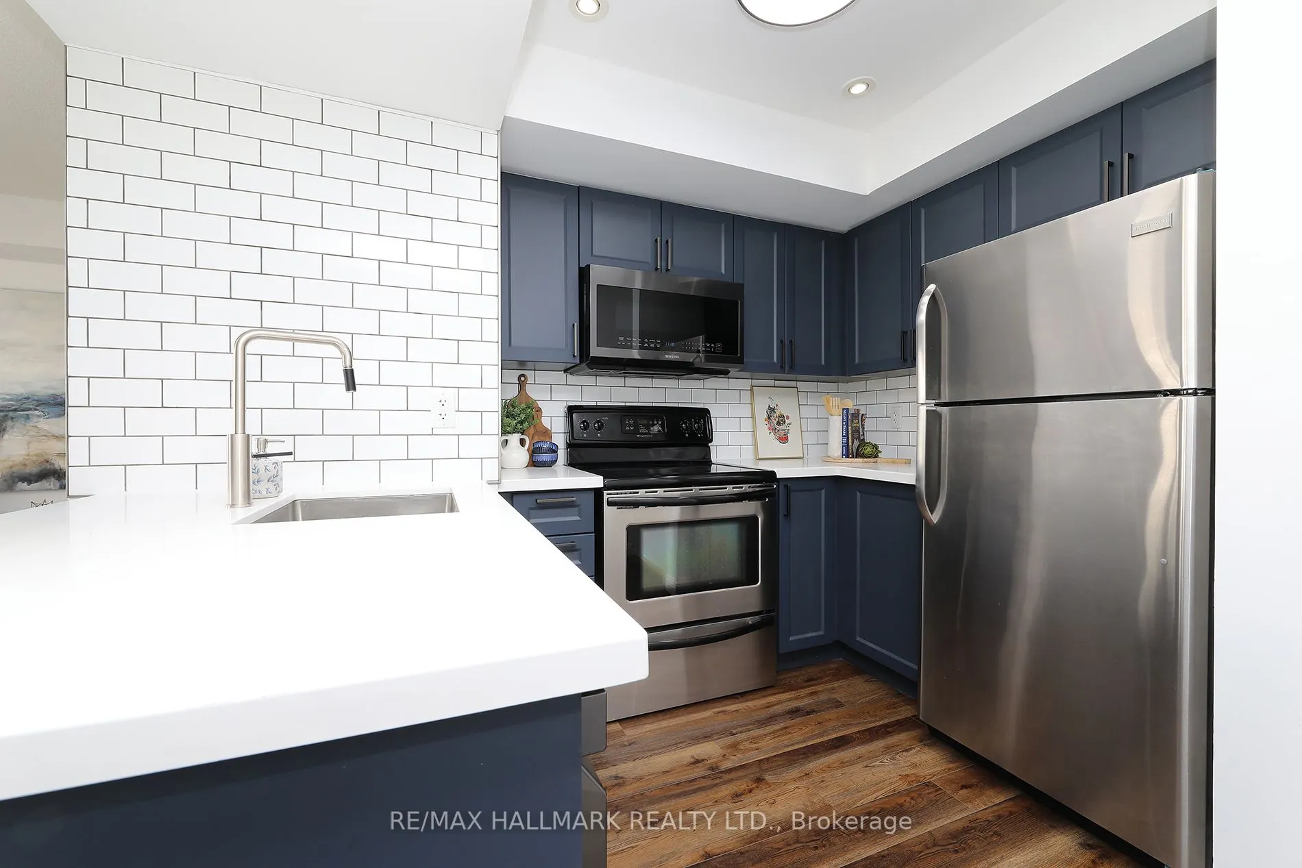 18 Laidlaw Street, #1005