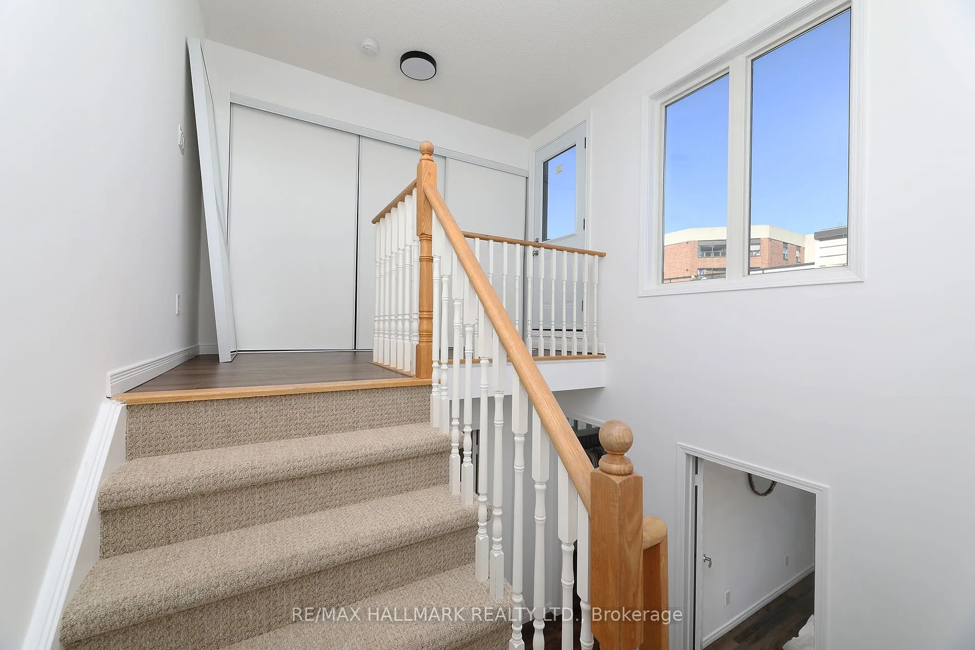 18 Laidlaw Street, #1005