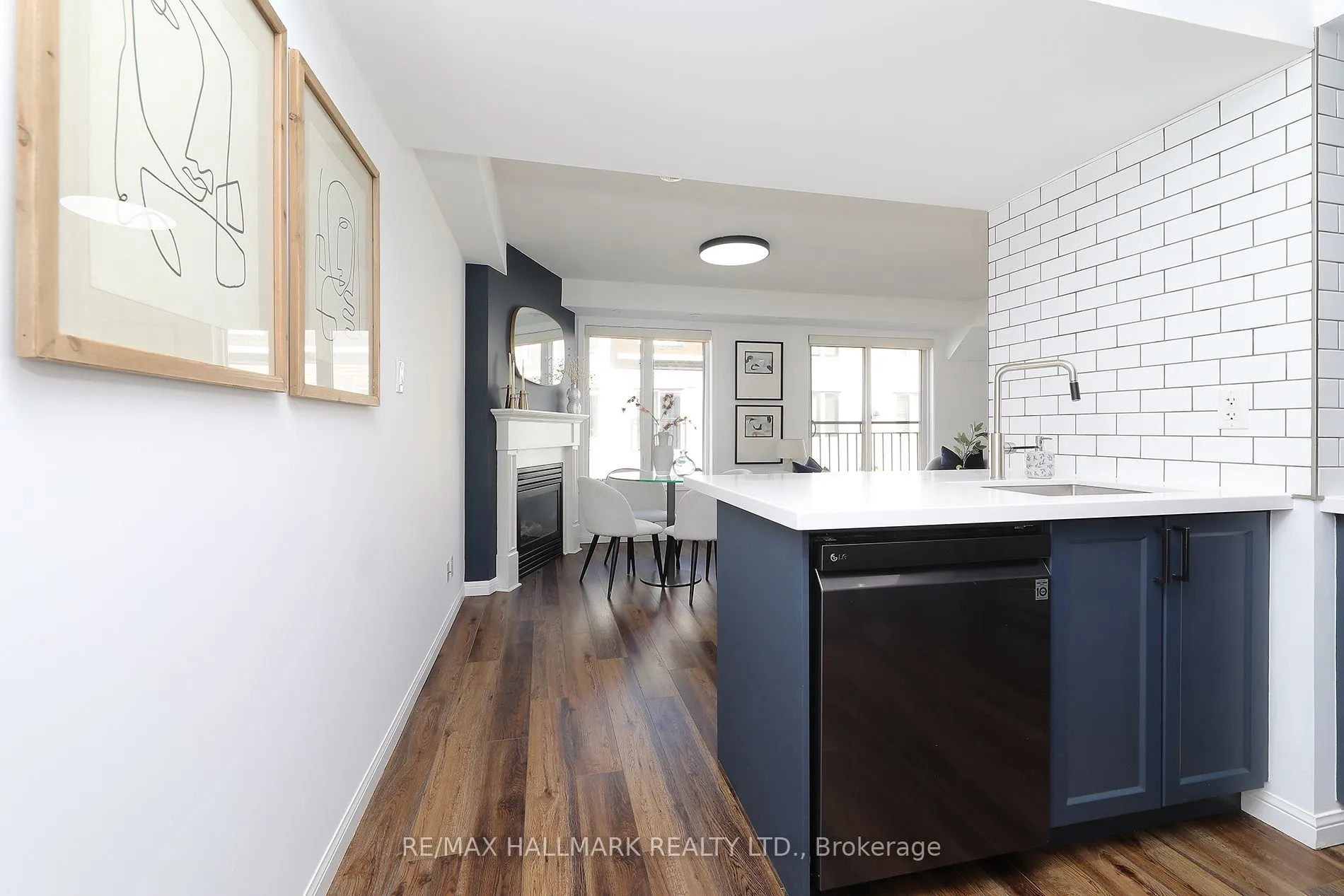 18 Laidlaw Street, #1005