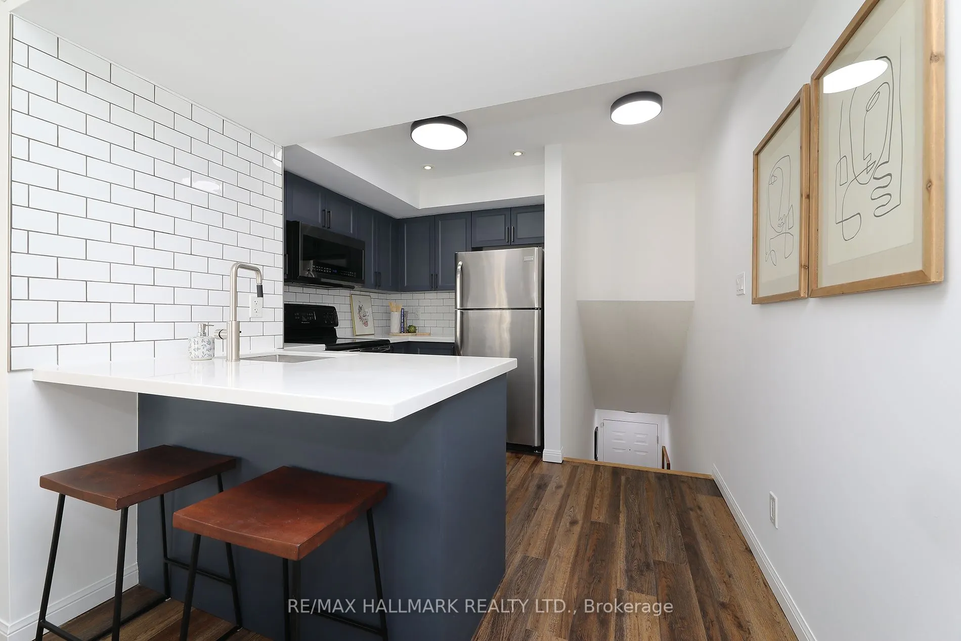 18 Laidlaw Street, #1005
