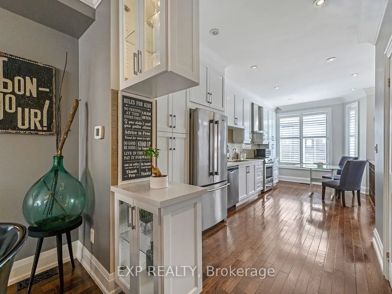 2351 Lakeshore Road W, #4