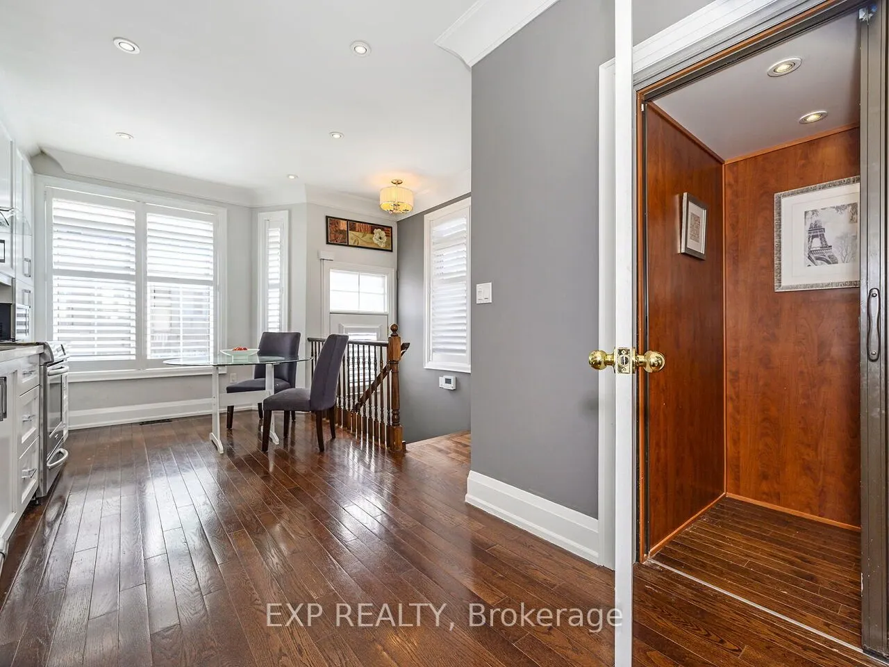 2351 Lakeshore Road W, #4