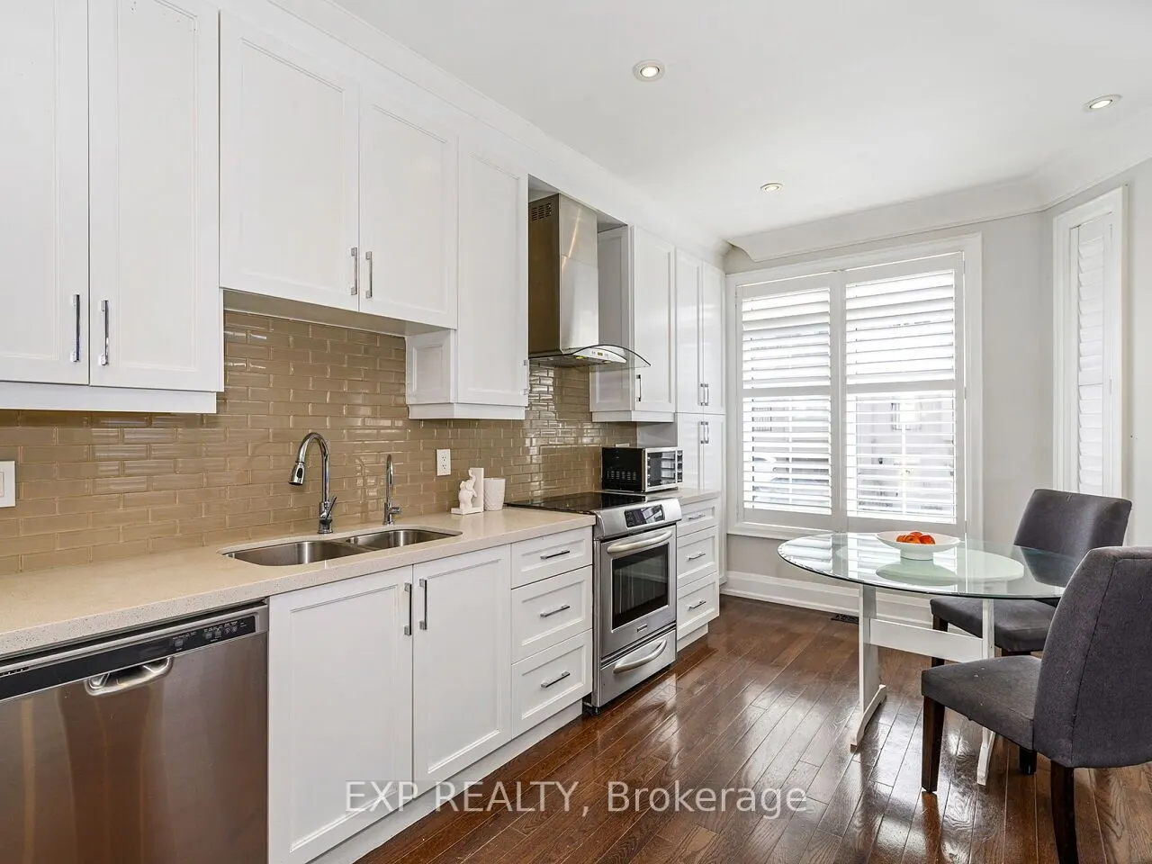 2351 Lakeshore Road W, #4