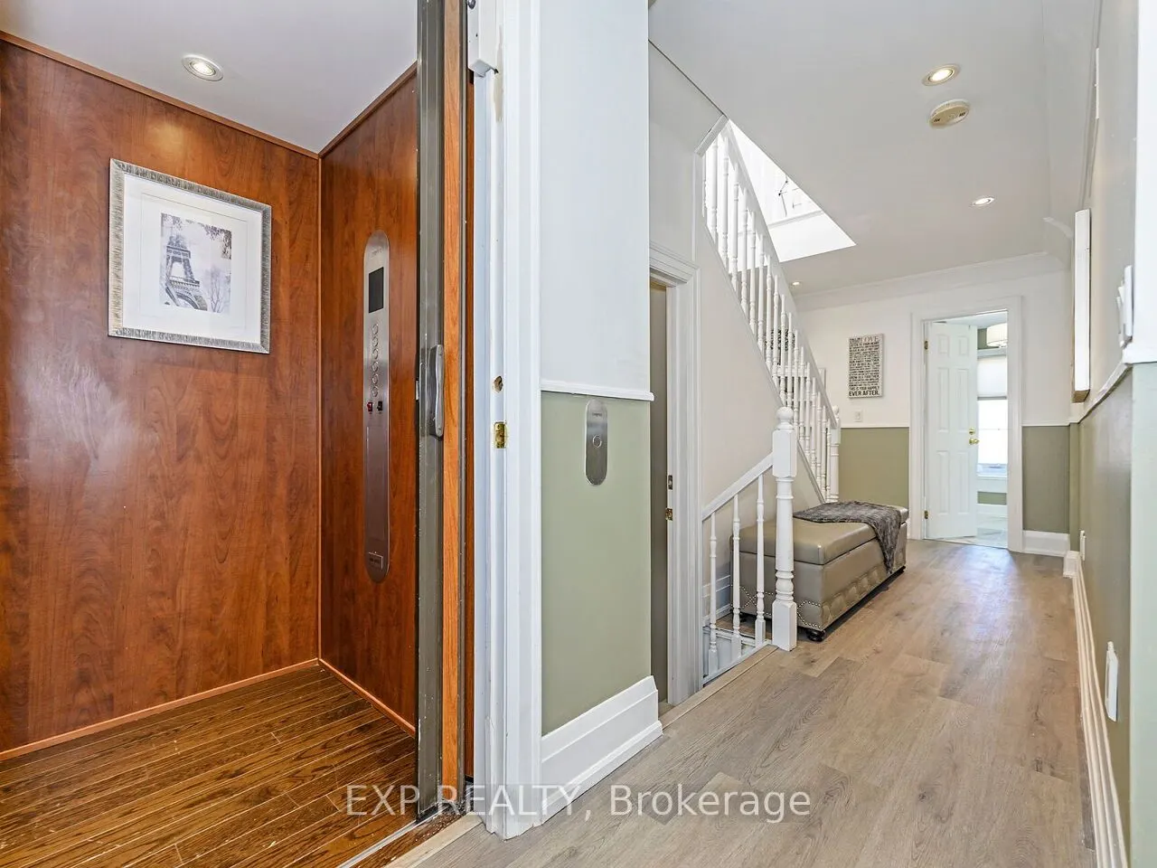 2351 Lakeshore Road W, #4