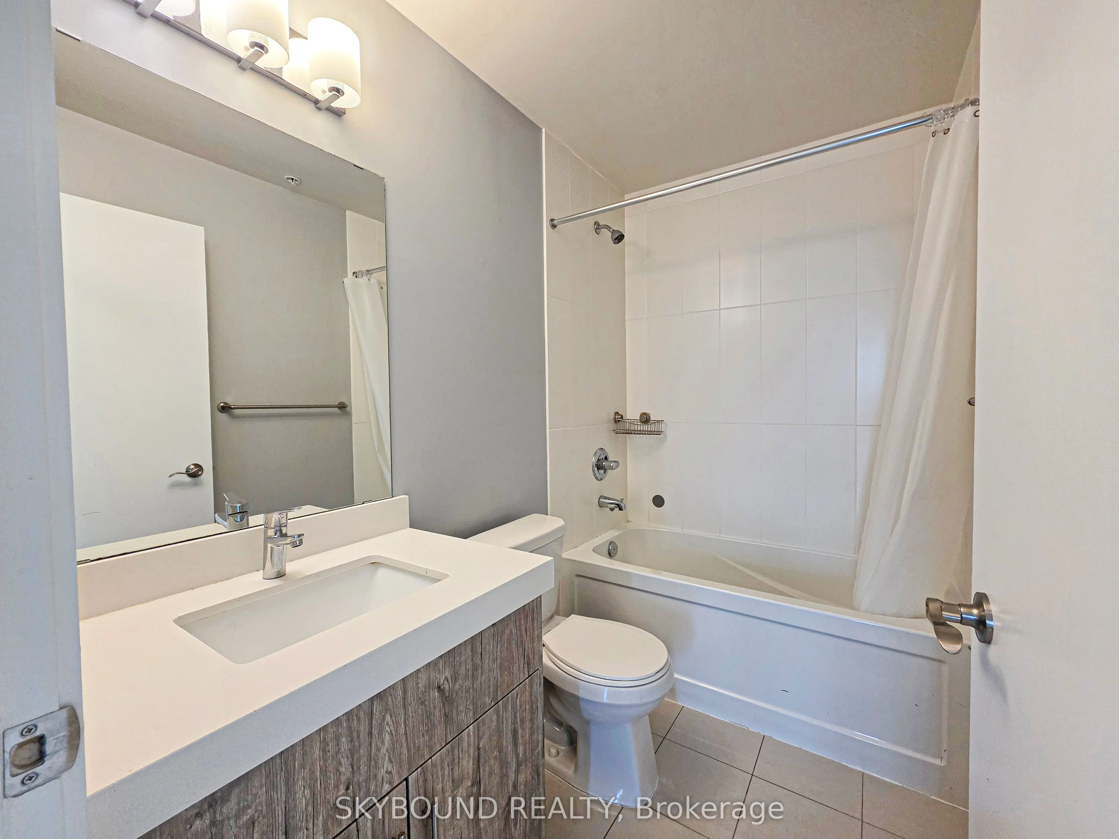 3985 Grand Park Drive, #1611