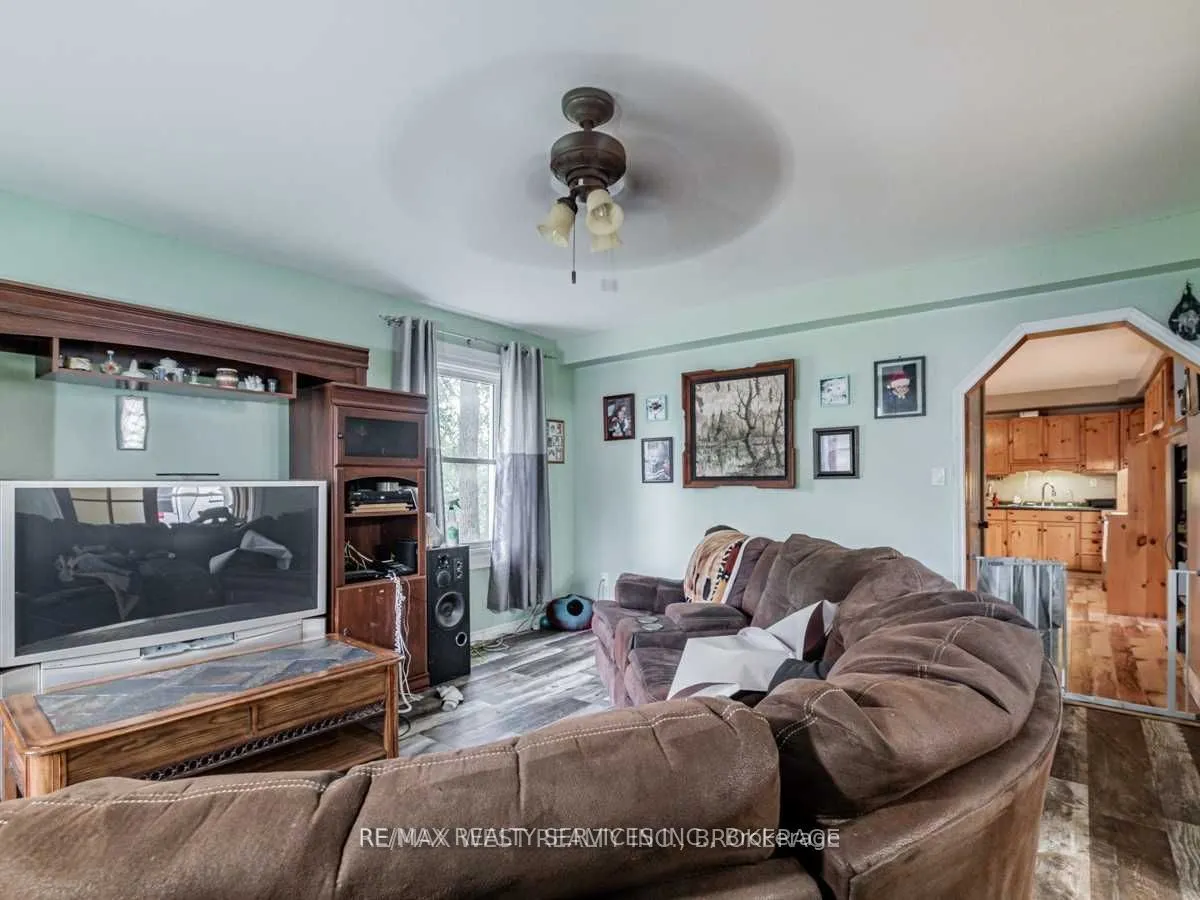 2901 Charleston Side Road