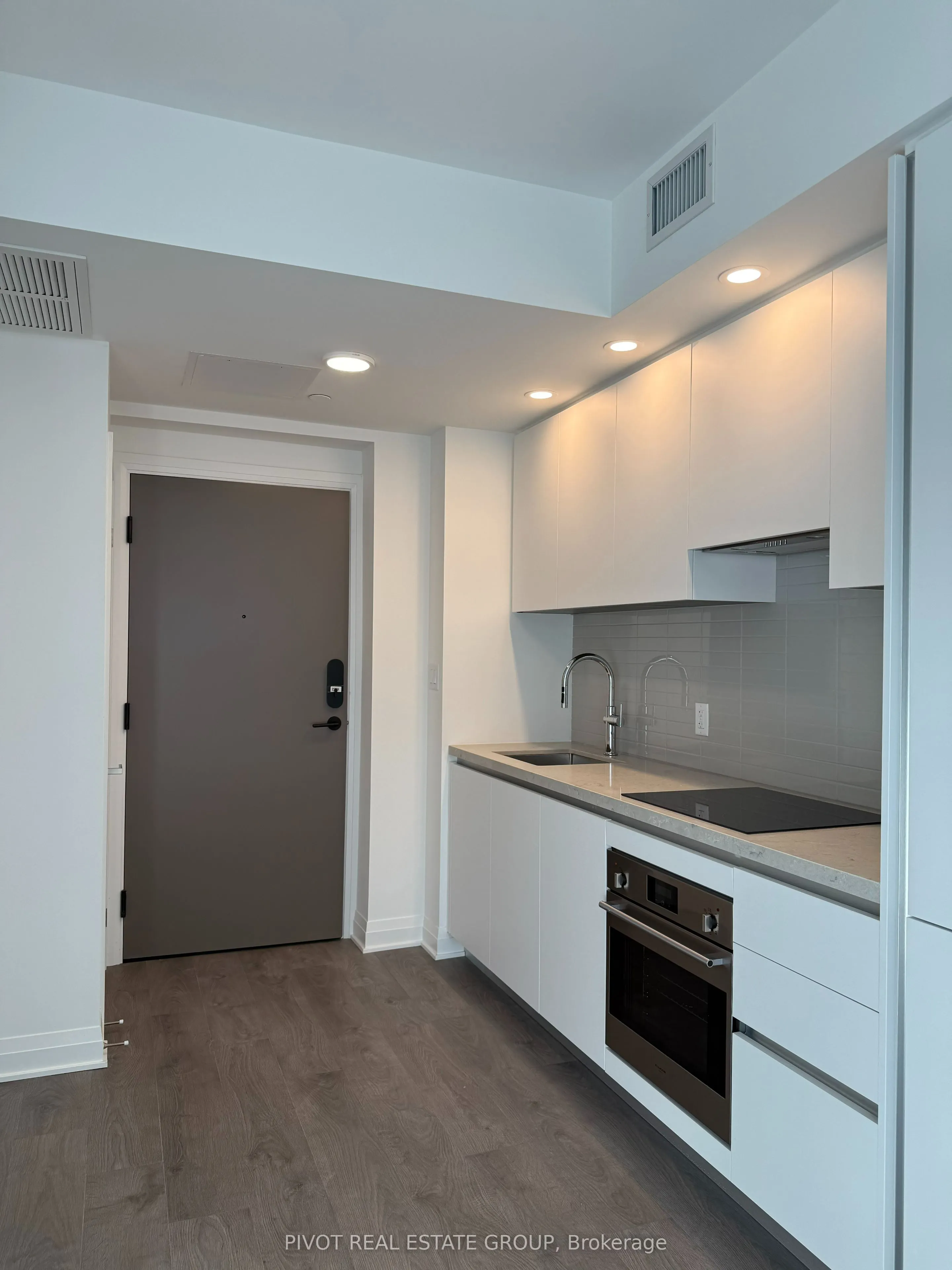 4015 The Exchange, #2209