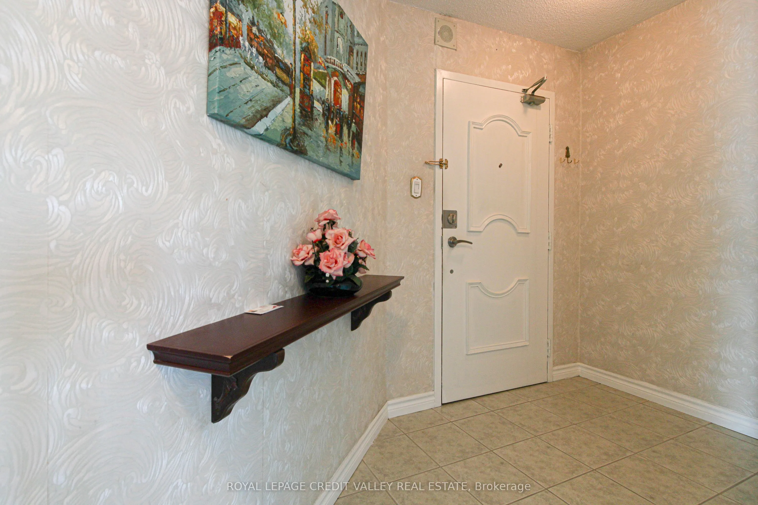 5280 Lakeshore Road, #911
