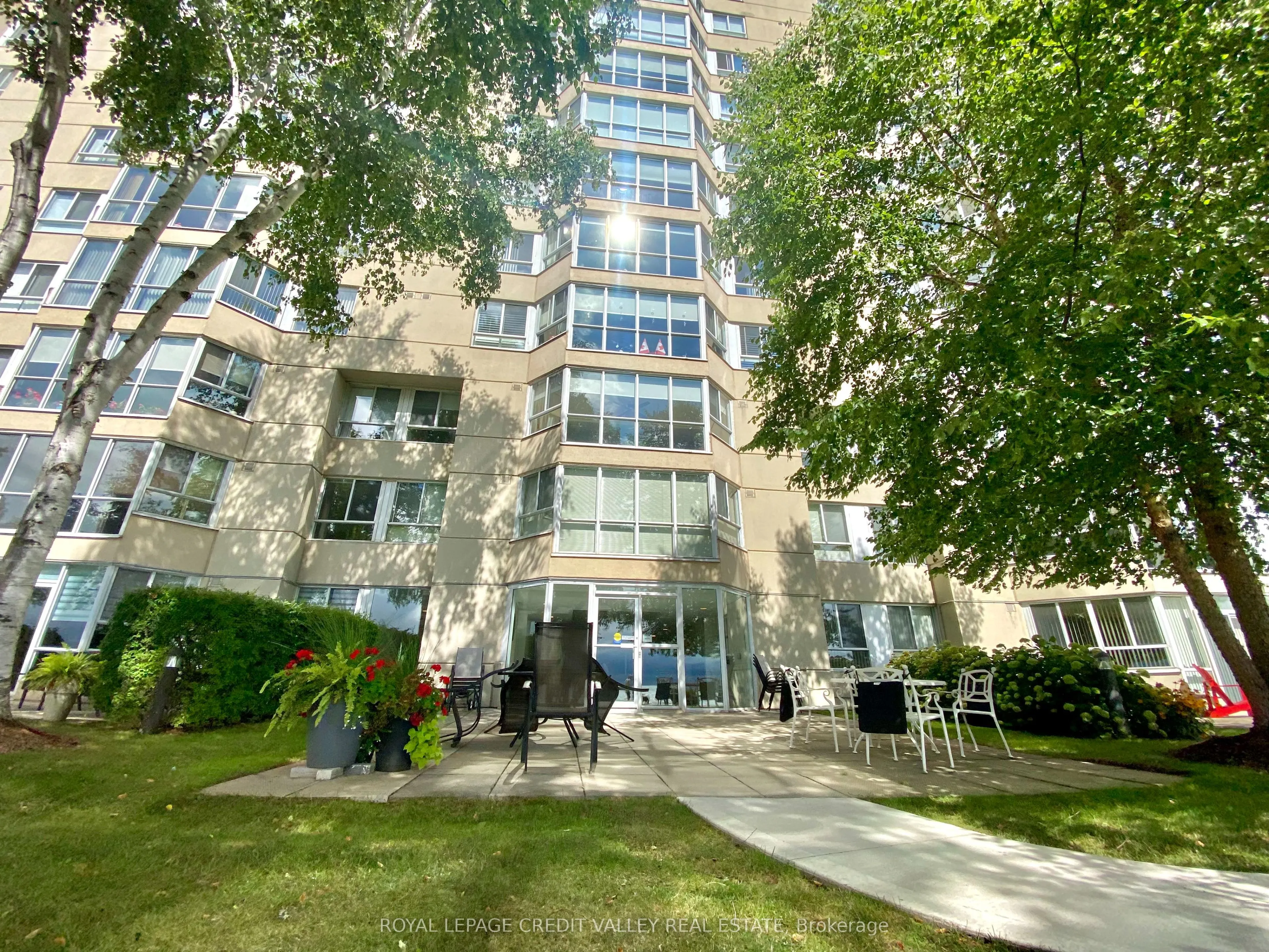 5280 Lakeshore Road, #911