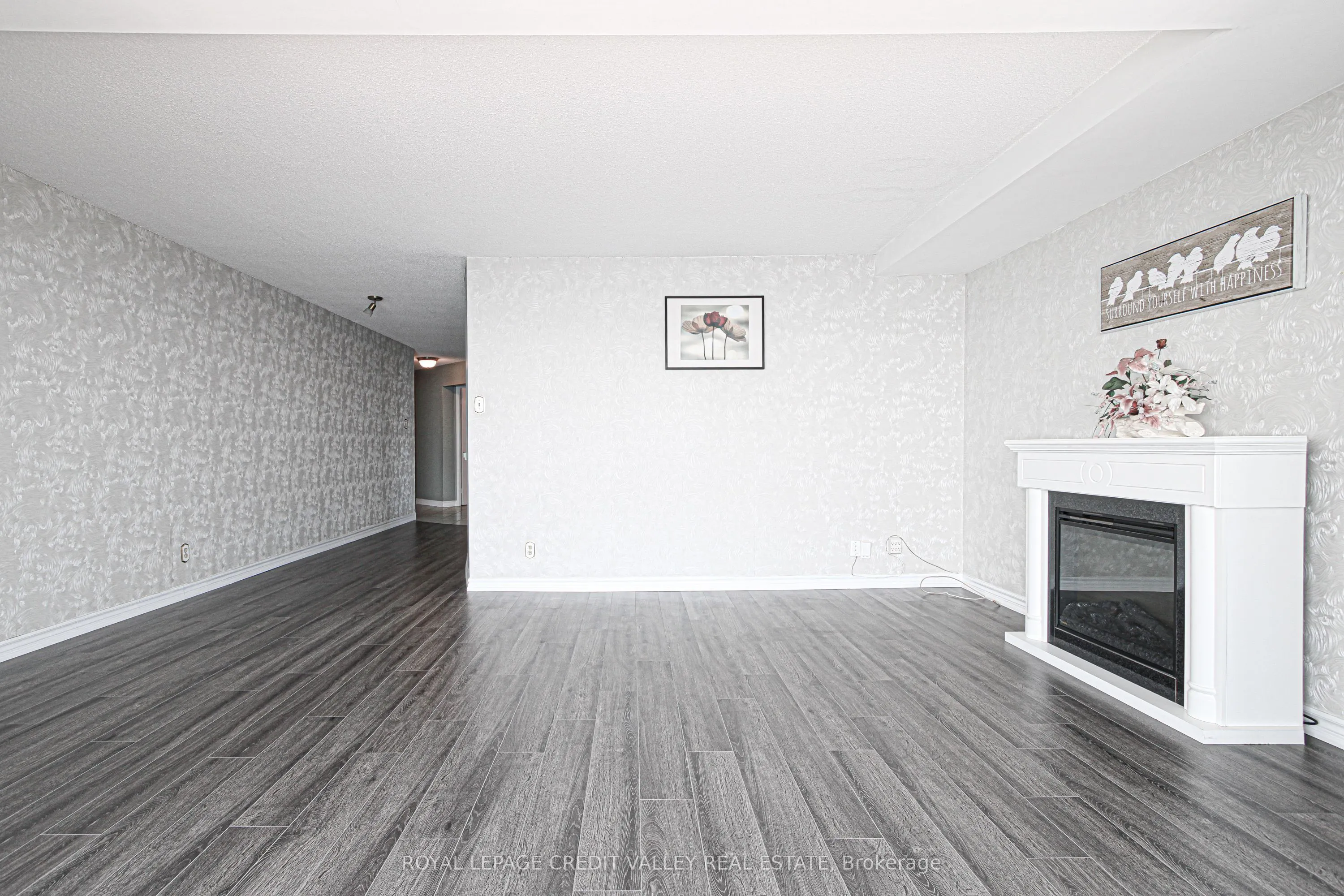 5280 Lakeshore Road, #911