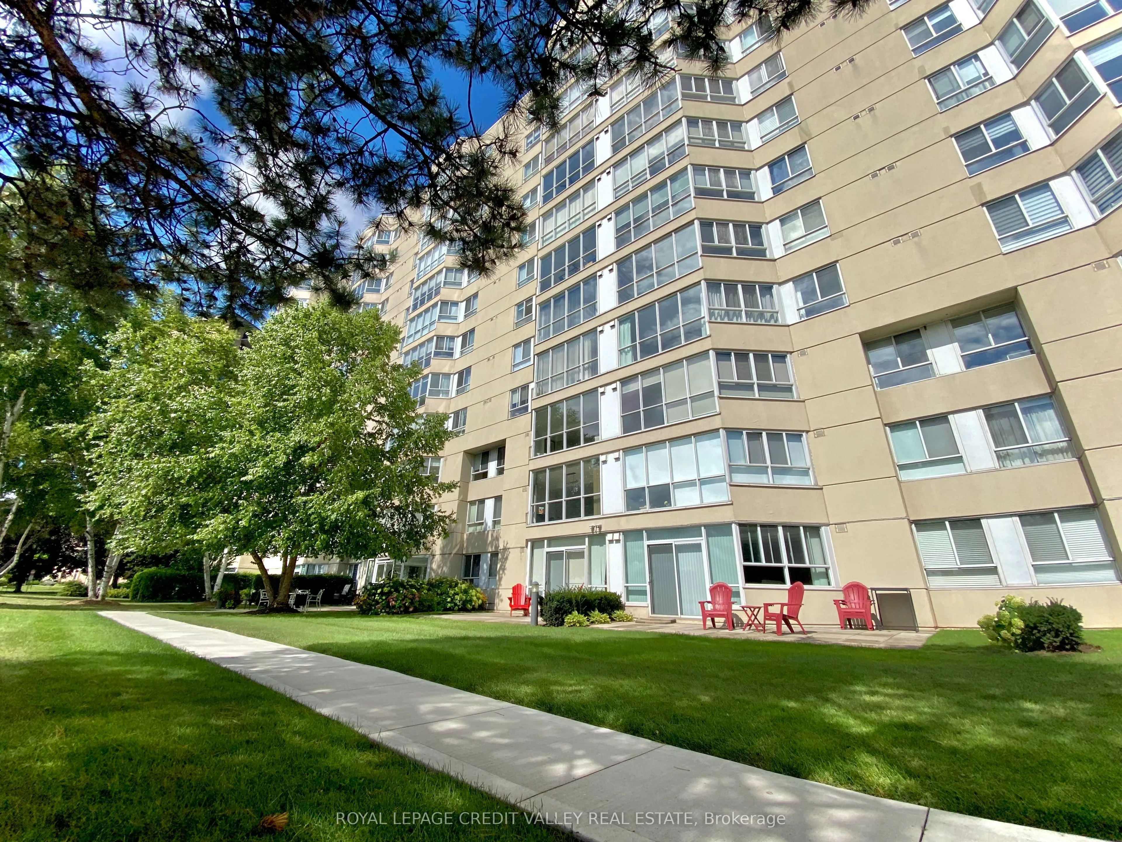 5280 Lakeshore Road, #911