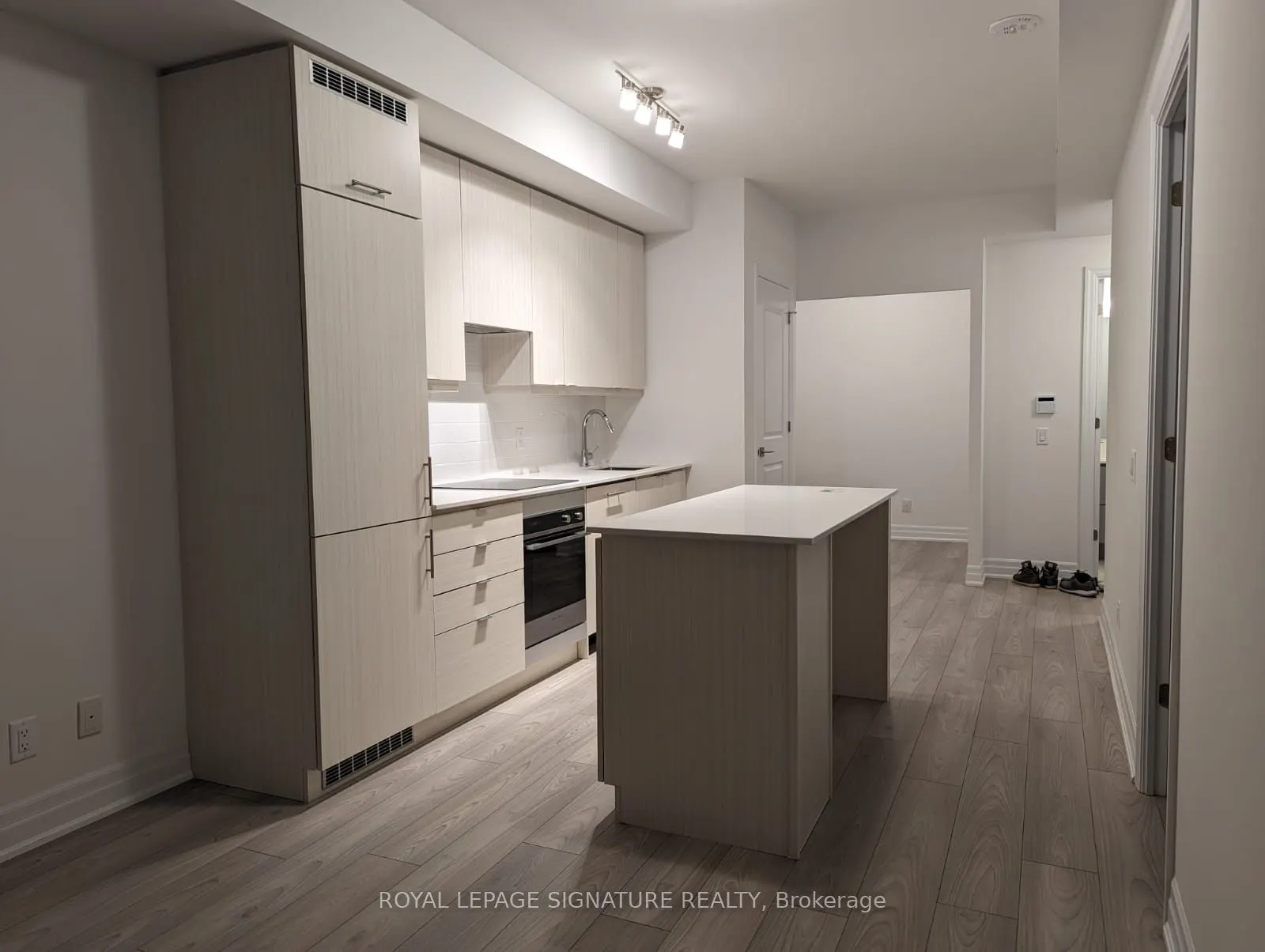 36 Elm Drive, #3306