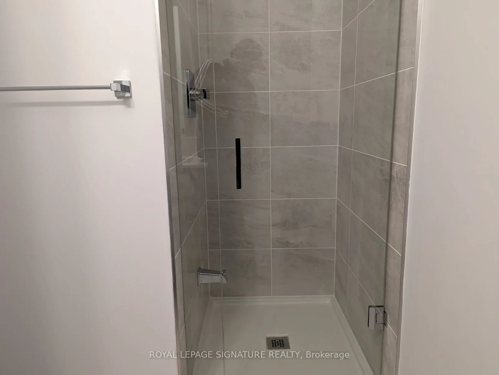 36 Elm Drive, #3306