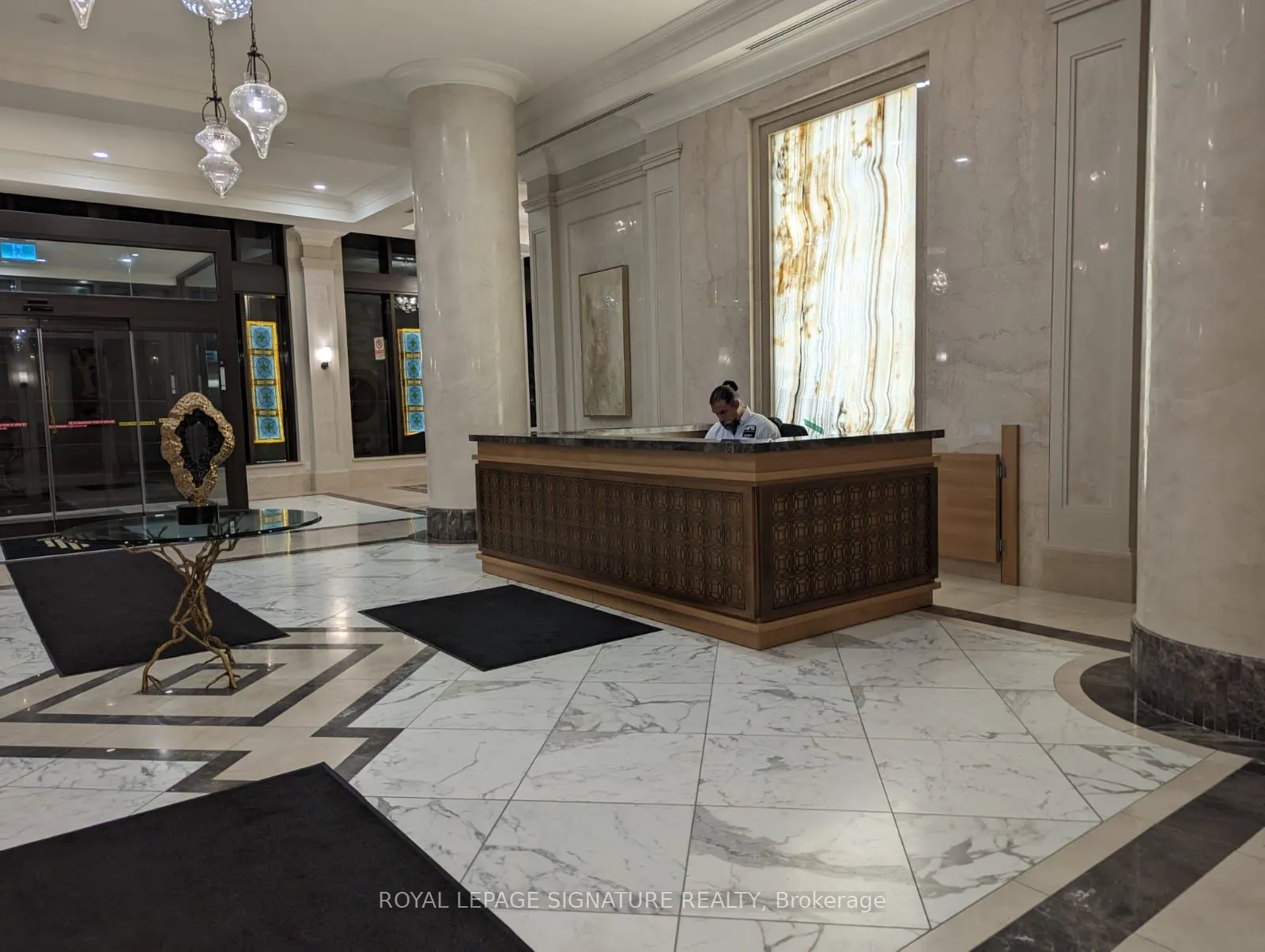 36 Elm Drive, #3306