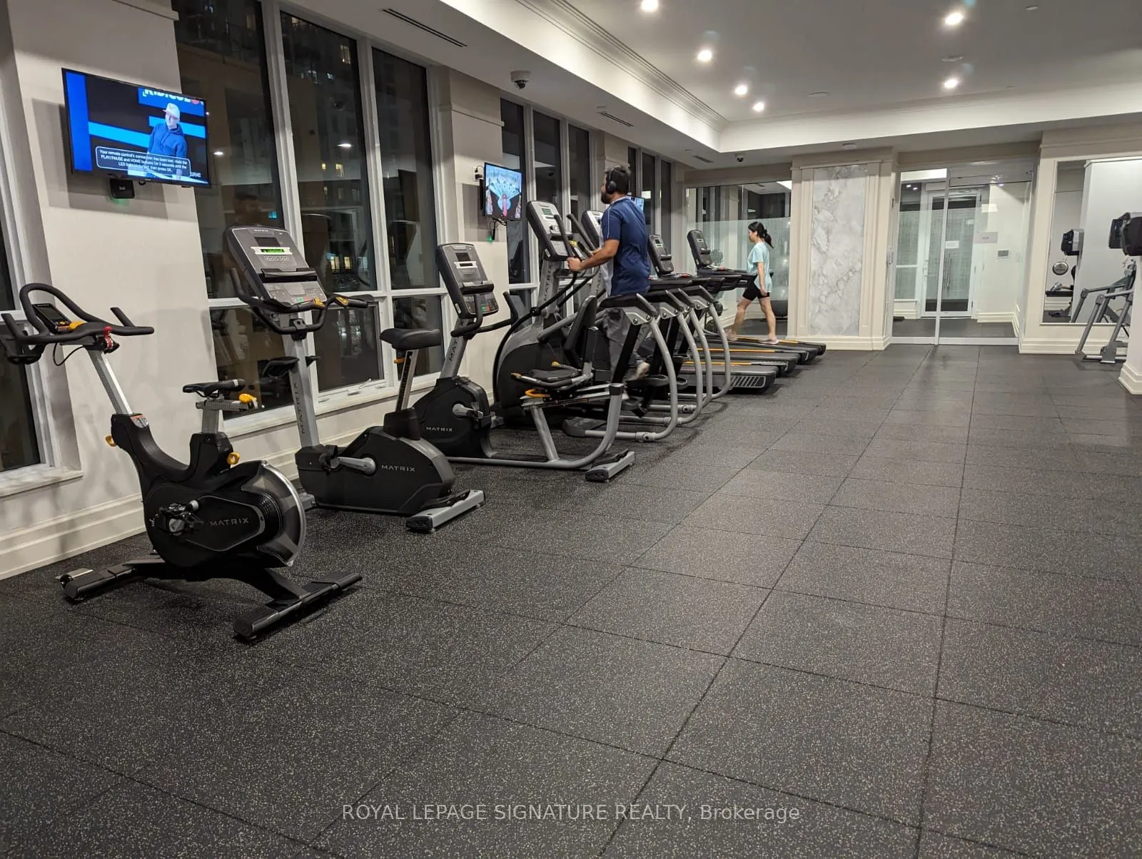 36 Elm Drive, #3306