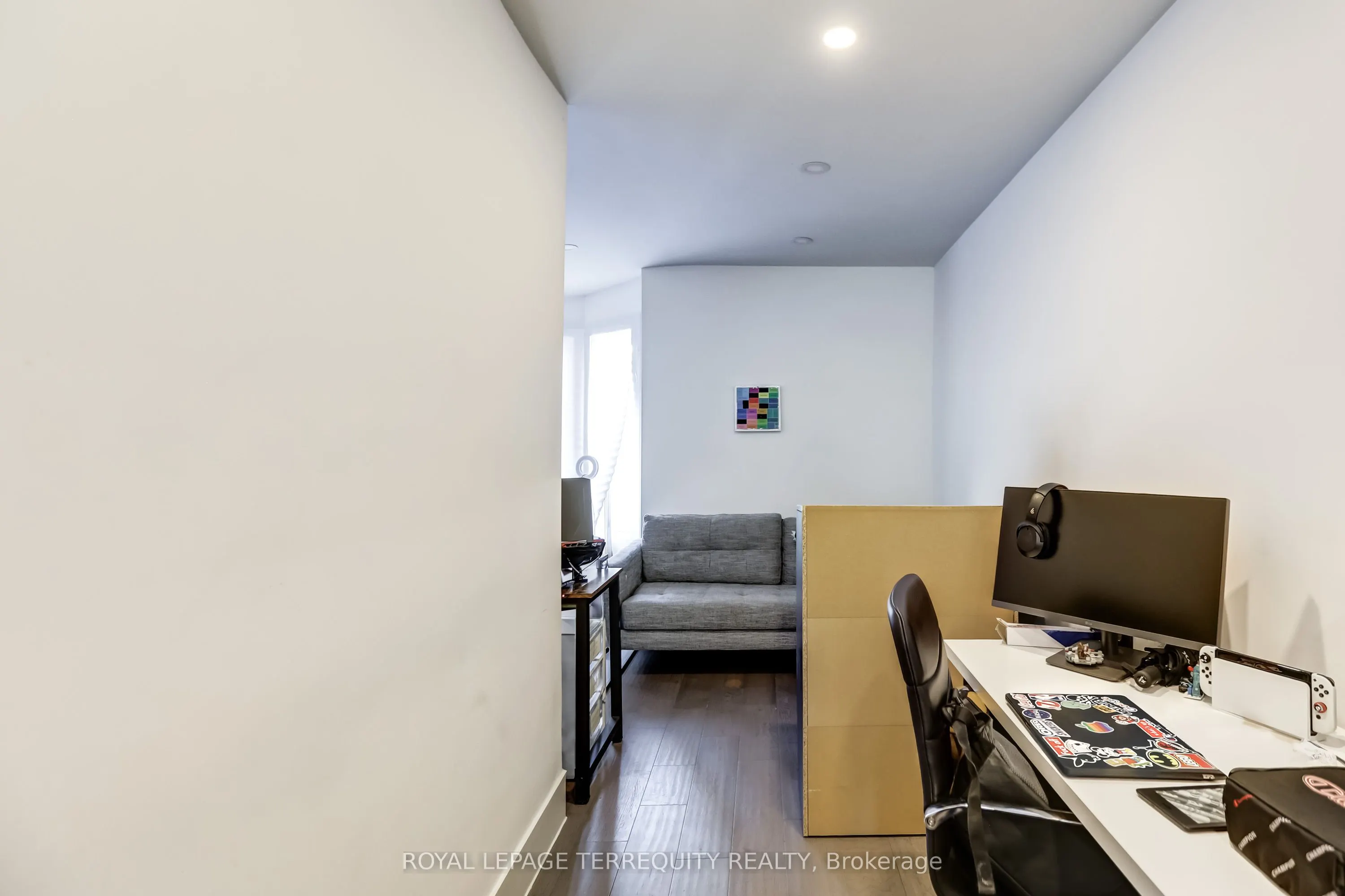 1989 Davenport Road, #upper #2