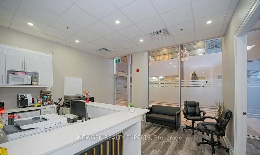 218 Export Boulevard, #101