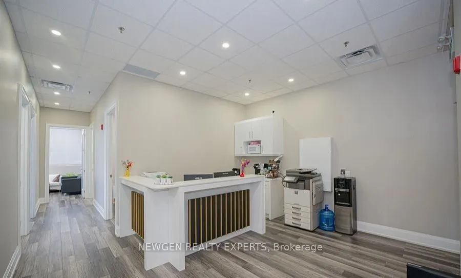 218 Export Boulevard, #101