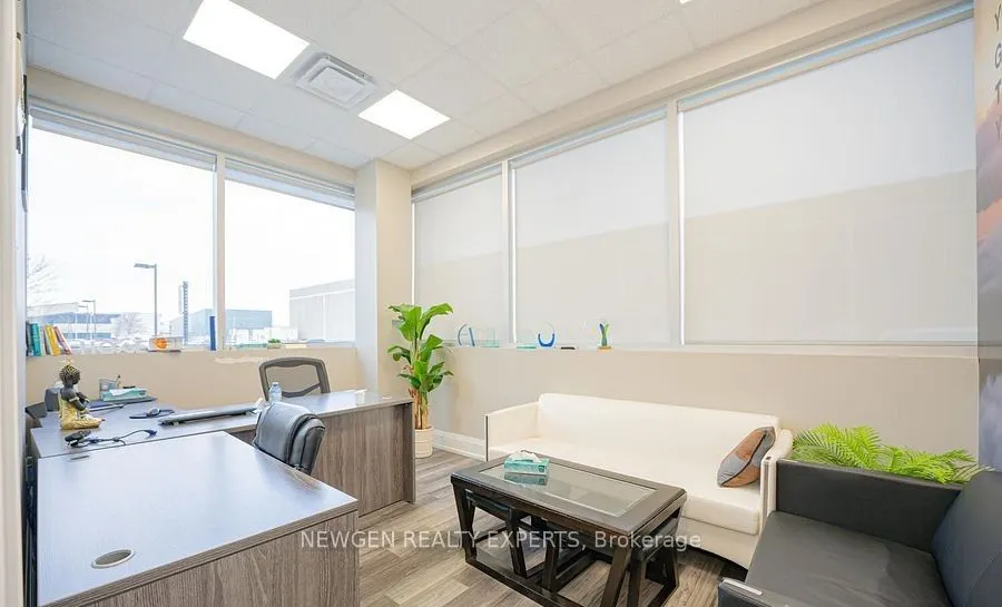 218 Export Boulevard, #101
