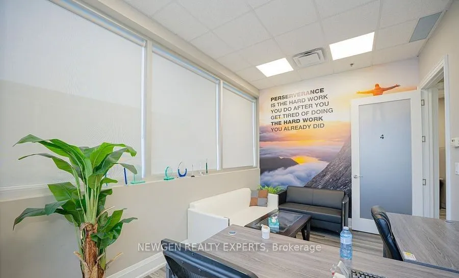 218 Export Boulevard, #101
