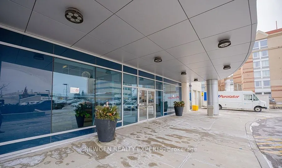 218 Export Boulevard, #101