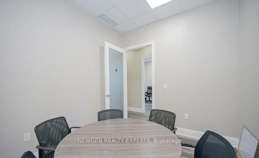 218 Export Boulevard, #101