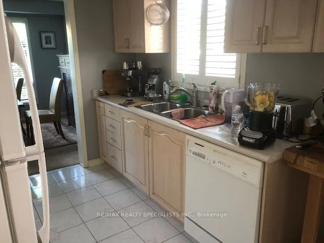 2210 Ridge Landing