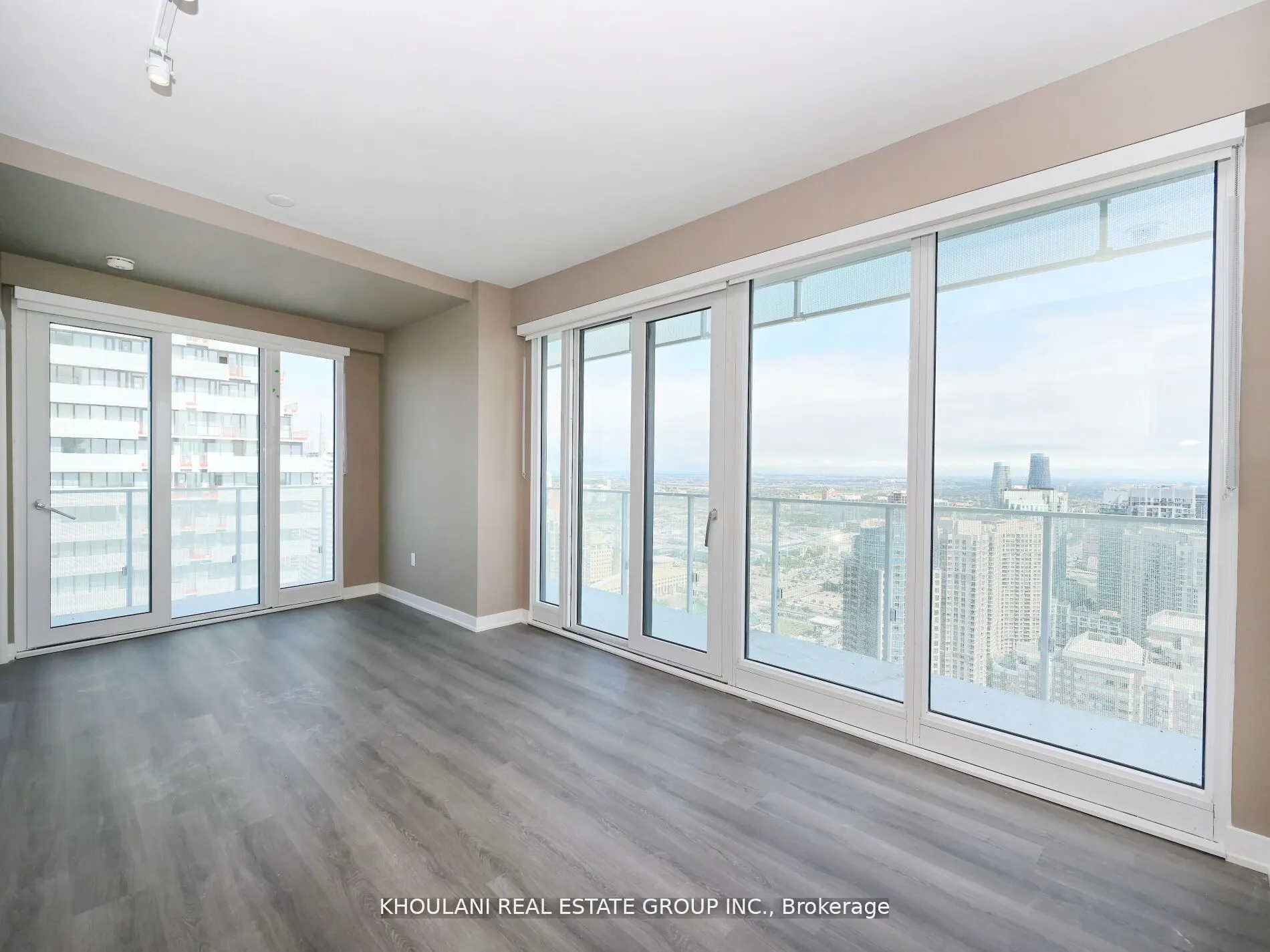 3883 Quartz Road, #4003