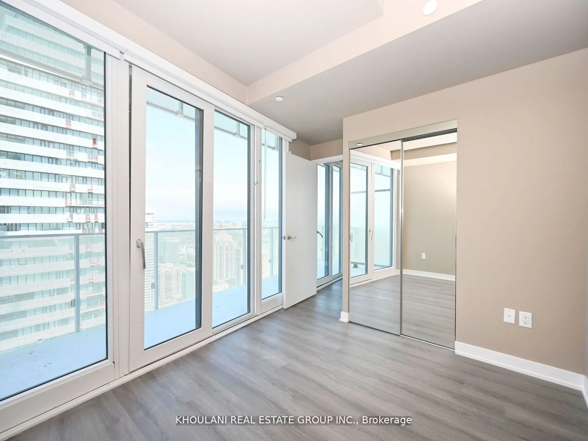 3883 Quartz Road, #4003
