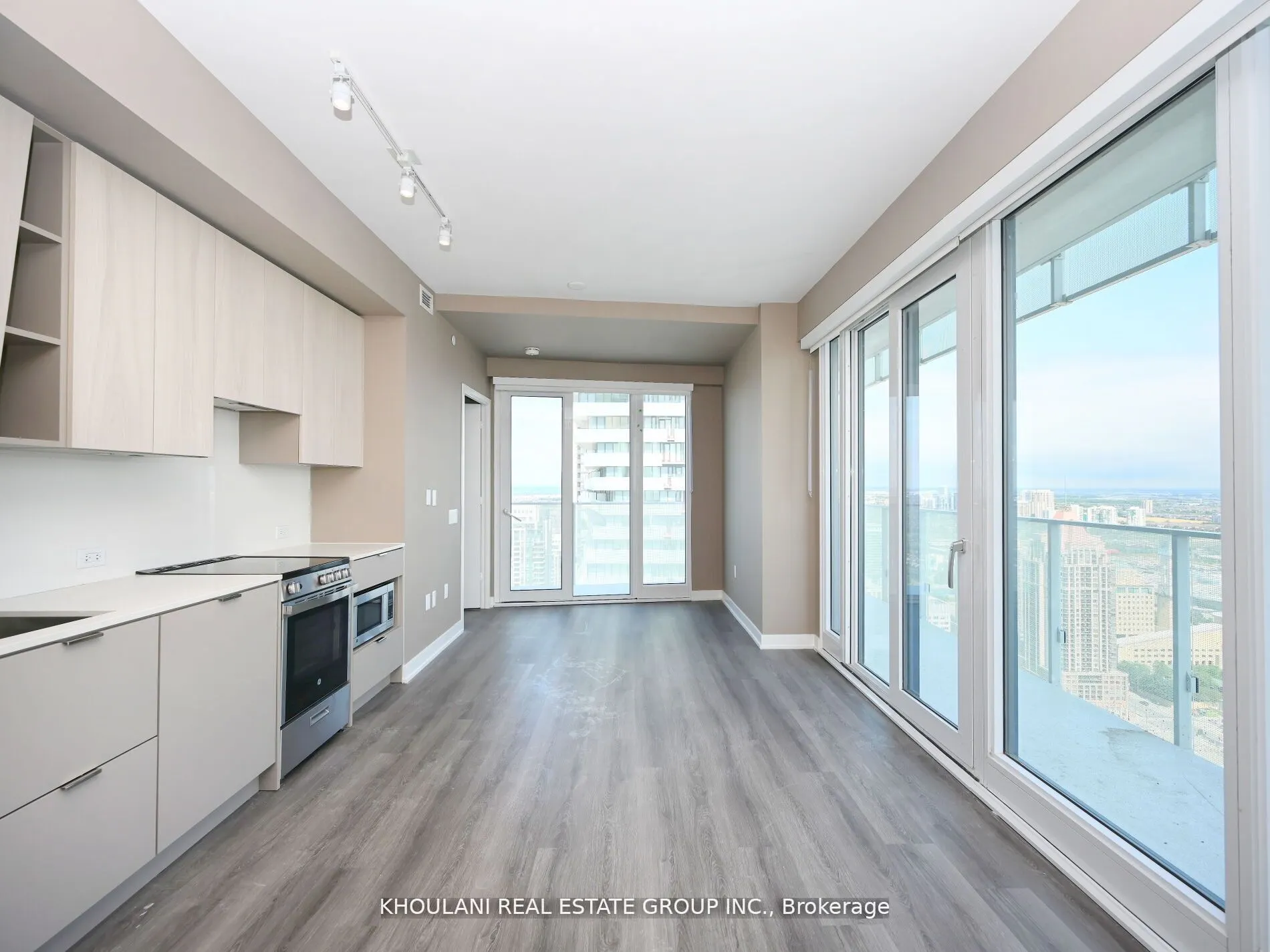 3883 Quartz Road, #4003