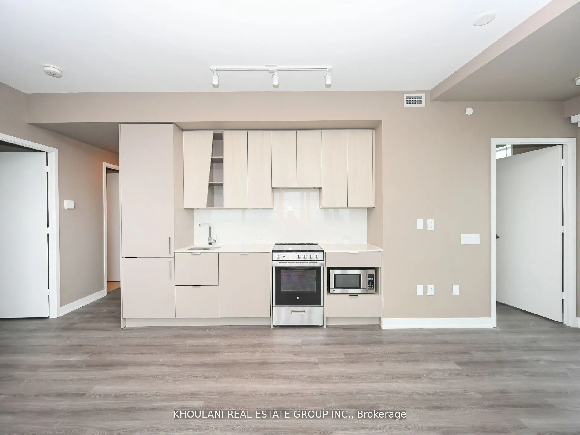 3883 Quartz Road, #4003