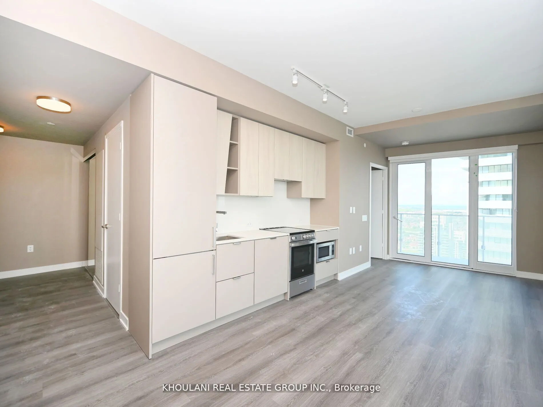 3883 Quartz Road, #4003