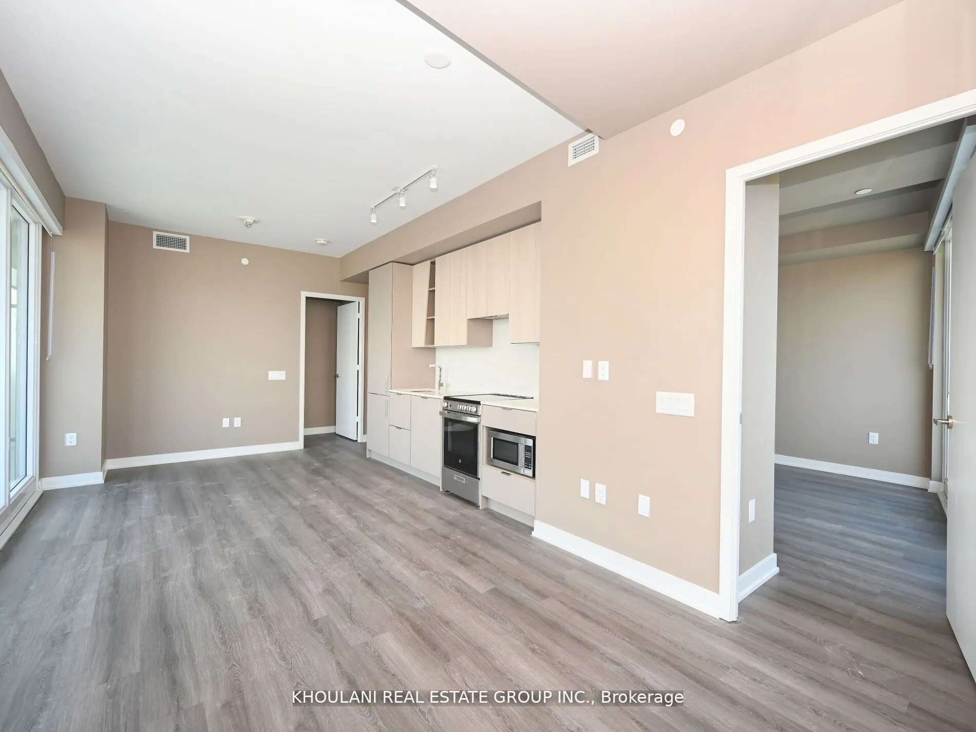 3883 Quartz Road, #4003