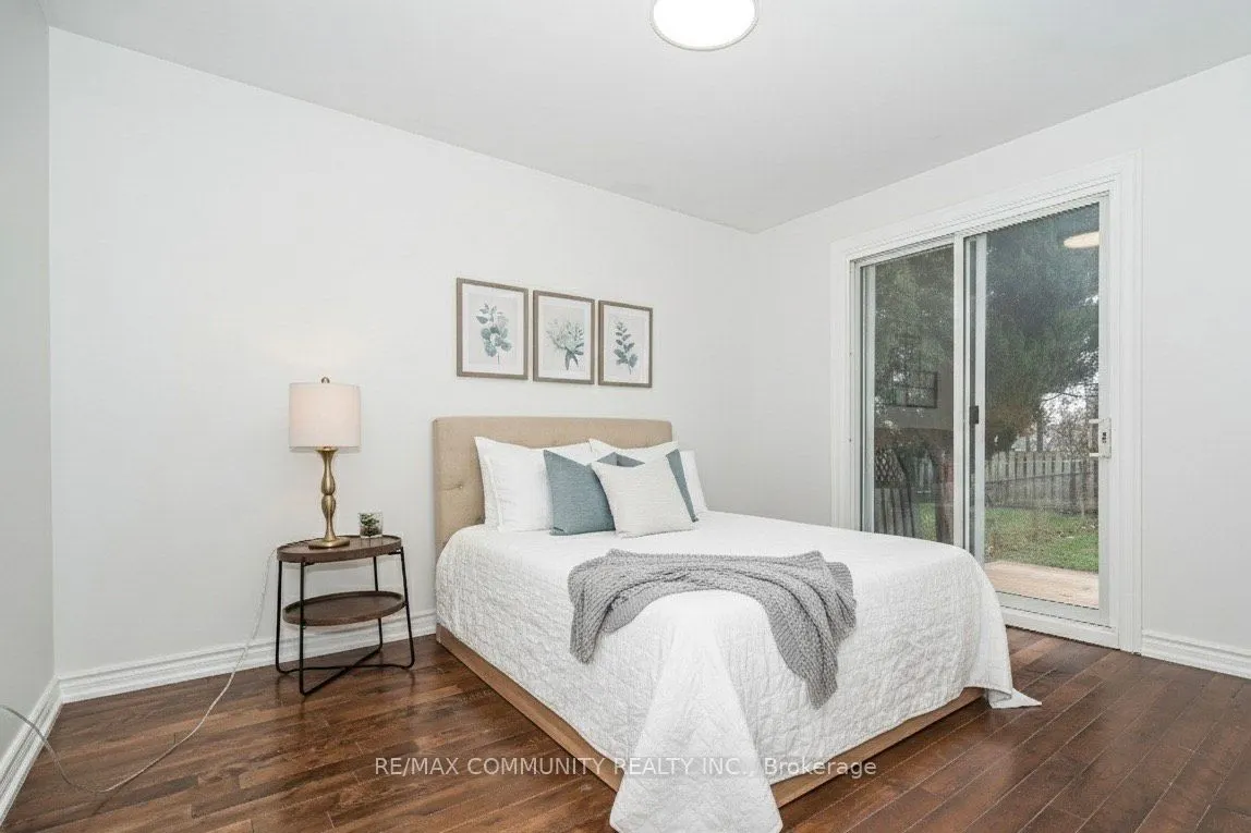 15 Strathavon Drive