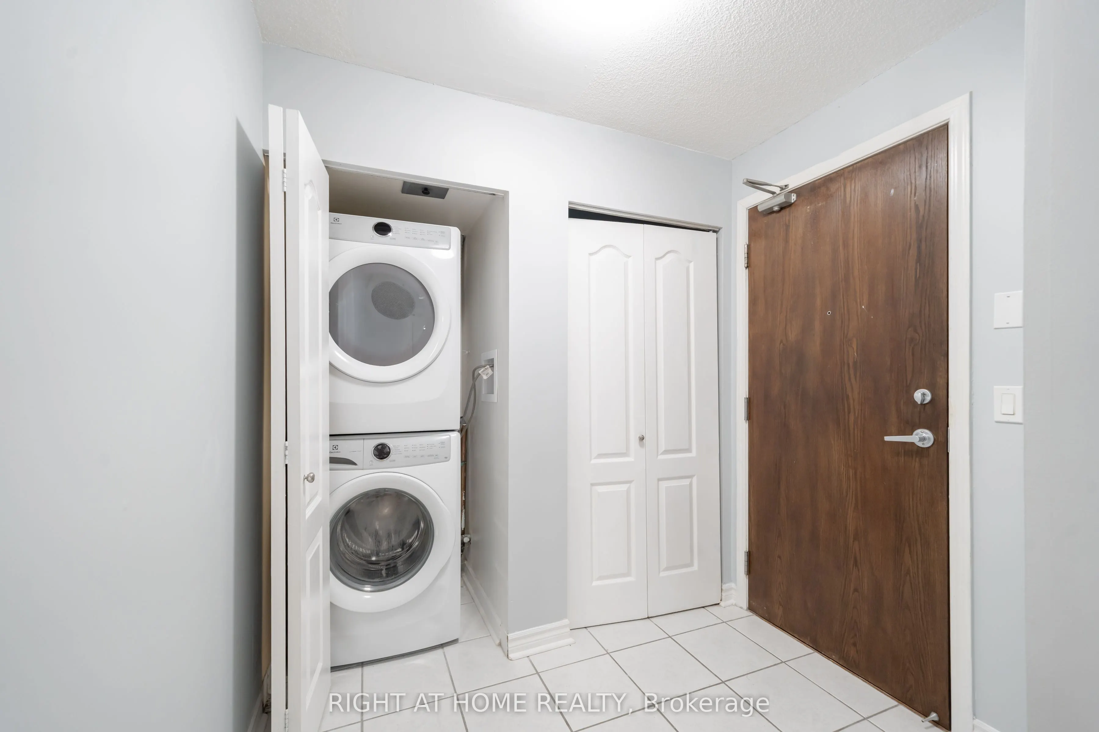 4080 LIVING ARTS Drive, #703