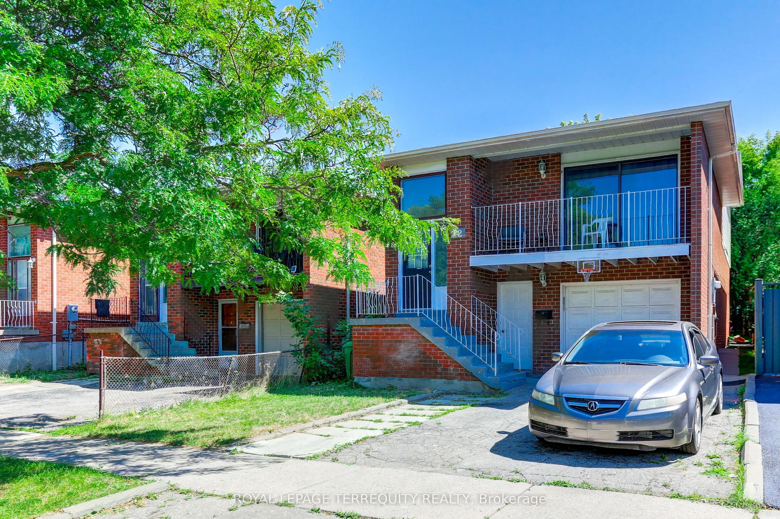 12 Martindale Crescent