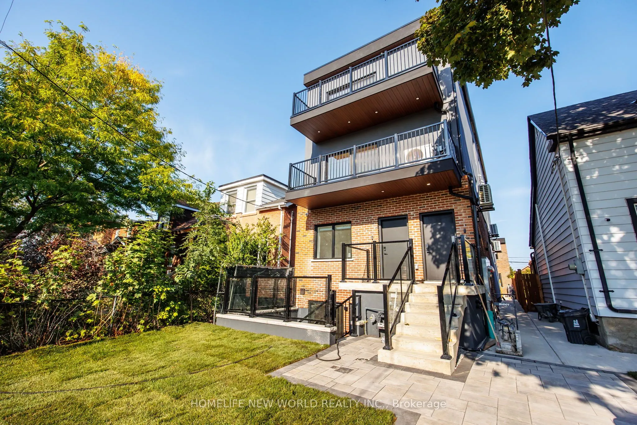 Upper Front - 43 Batavia Avenue, #Lease