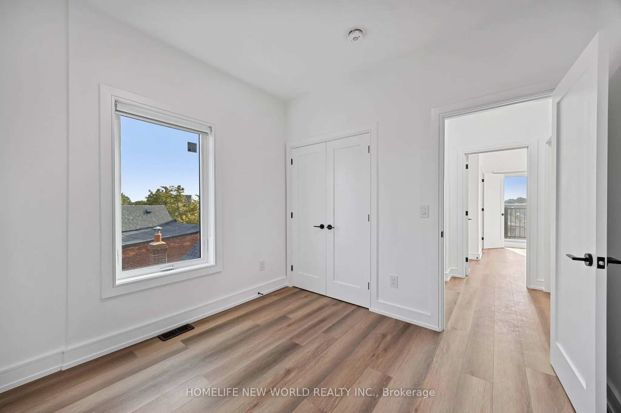 Upper Front - 43 Batavia Avenue, #Lease