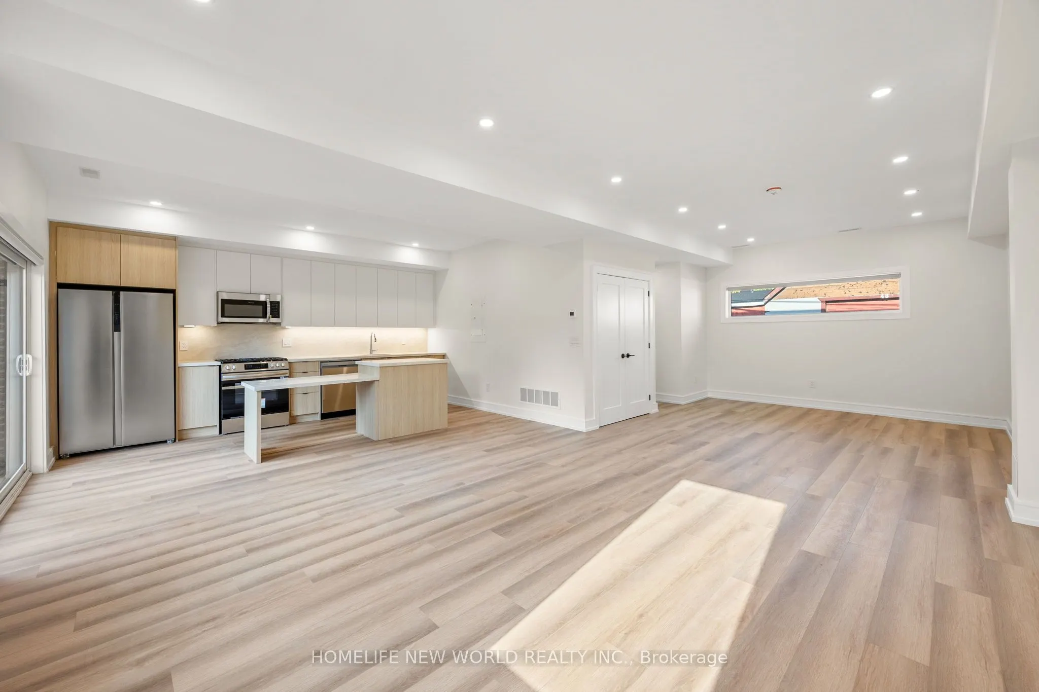 Laneway - 43 Batavia Avenue, #Lease