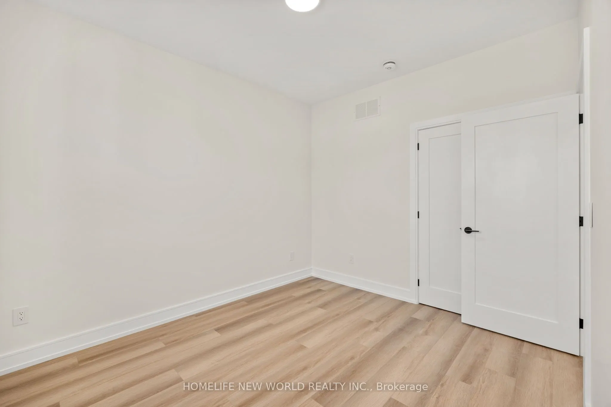Laneway - 43 Batavia Avenue, #Lease