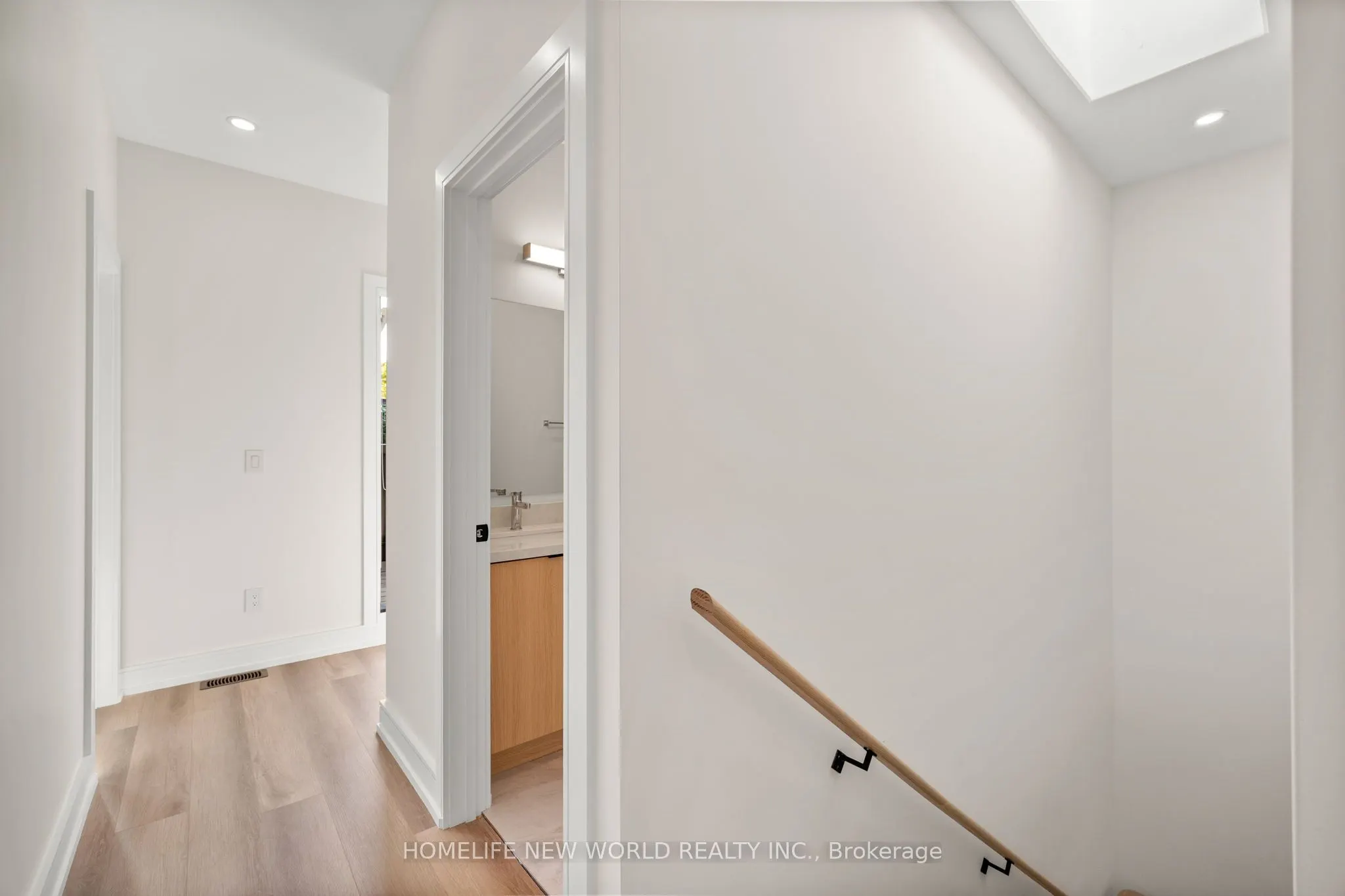 Laneway - 43 Batavia Avenue, #Lease