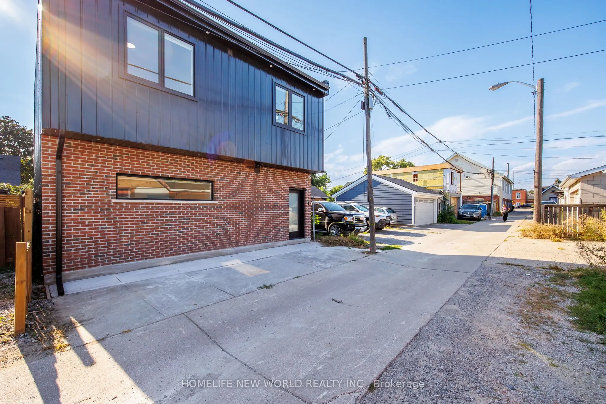 Laneway - 43 Batavia Avenue, #Lease