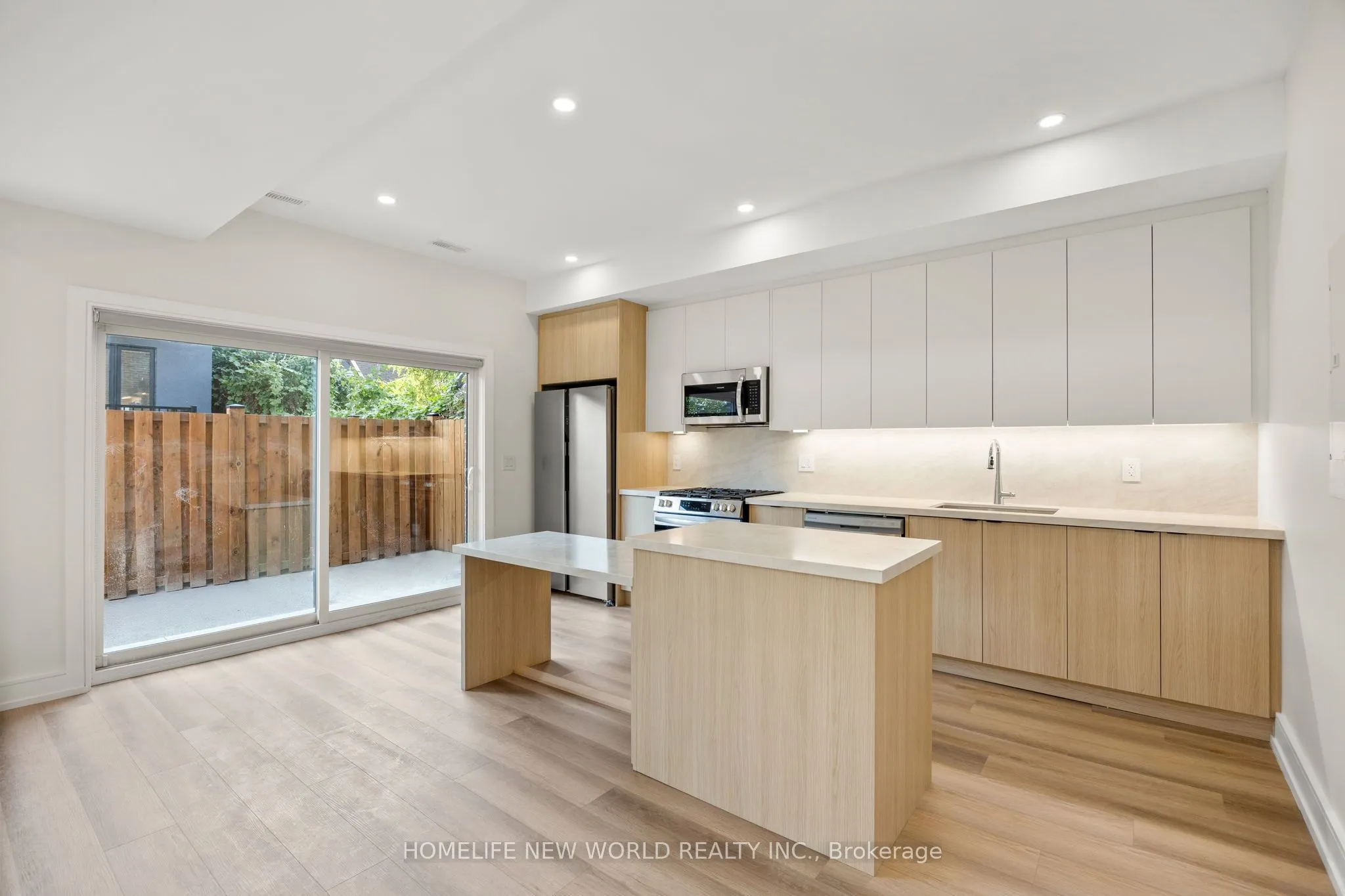Laneway - 43 Batavia Avenue, #Lease