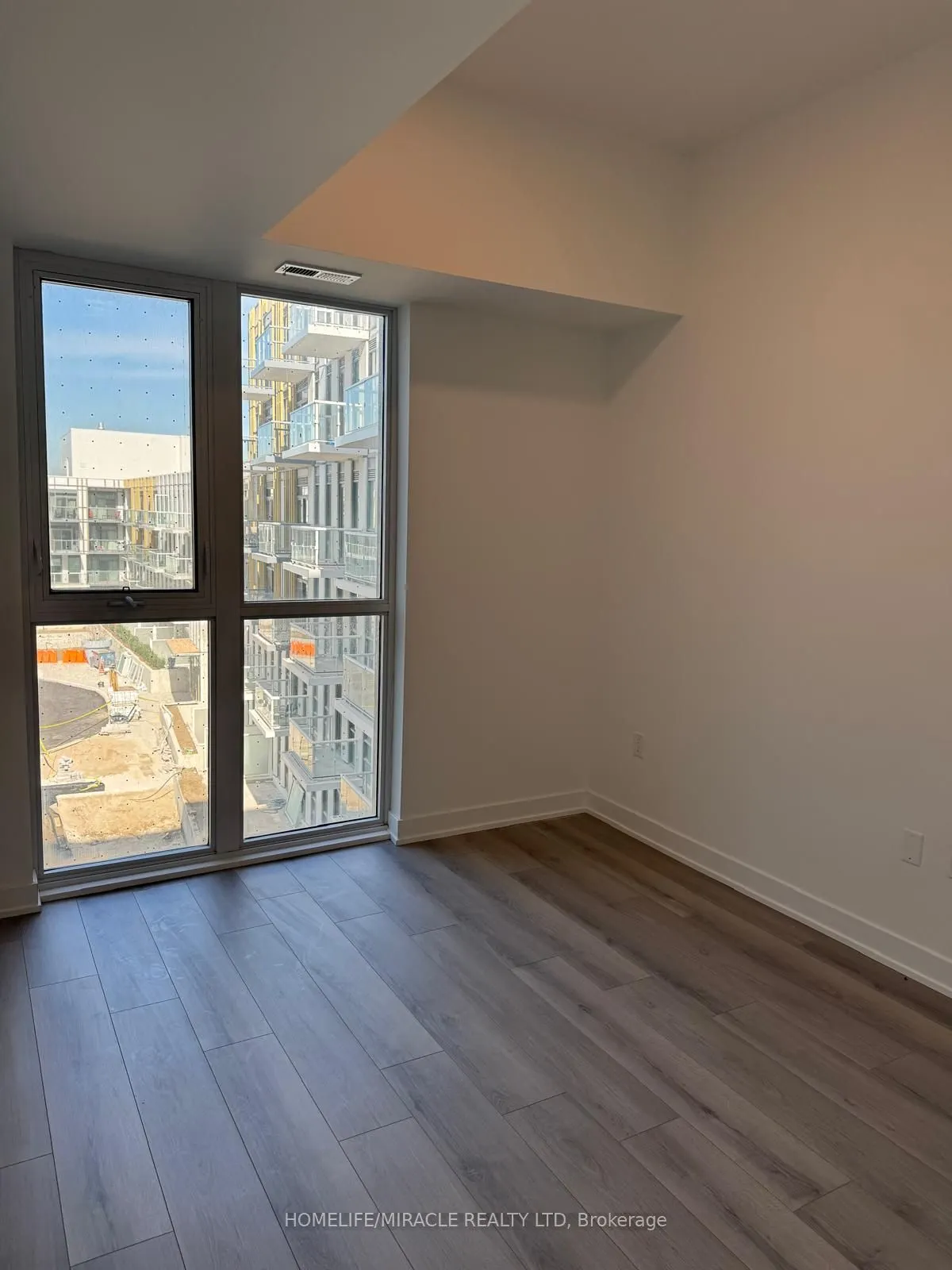 1005 Dundas Street E, #503