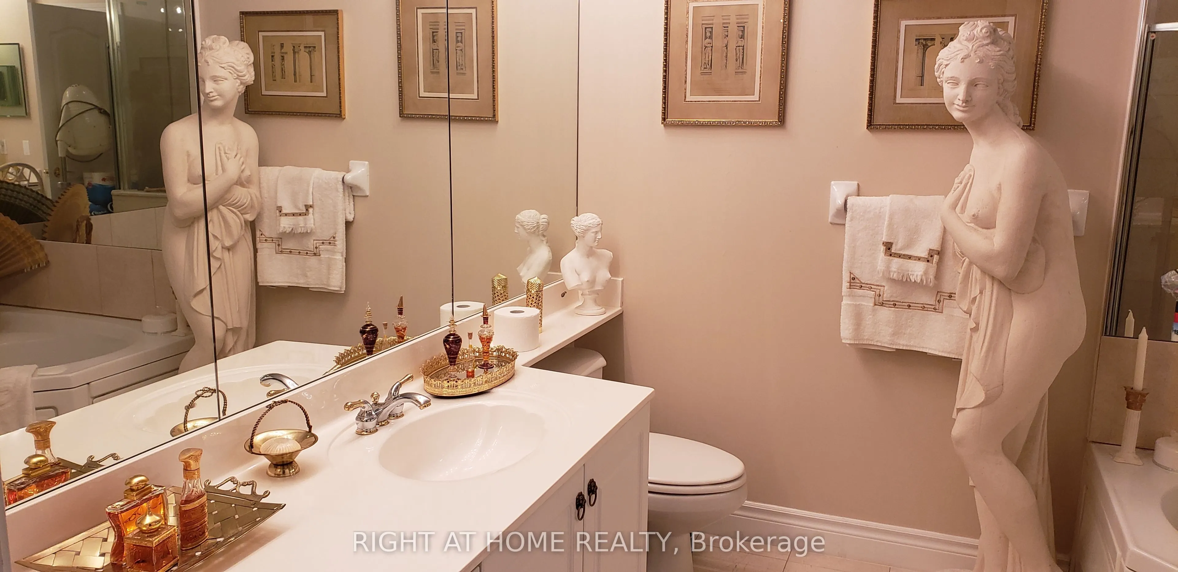 2111 Lake Shore Boulevard W, #Ph03