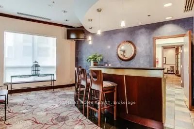 2111 Lake Shore Boulevard W, #Ph03