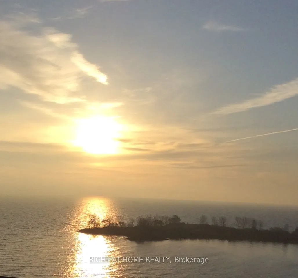 2111 Lake Shore Boulevard W, #Ph03