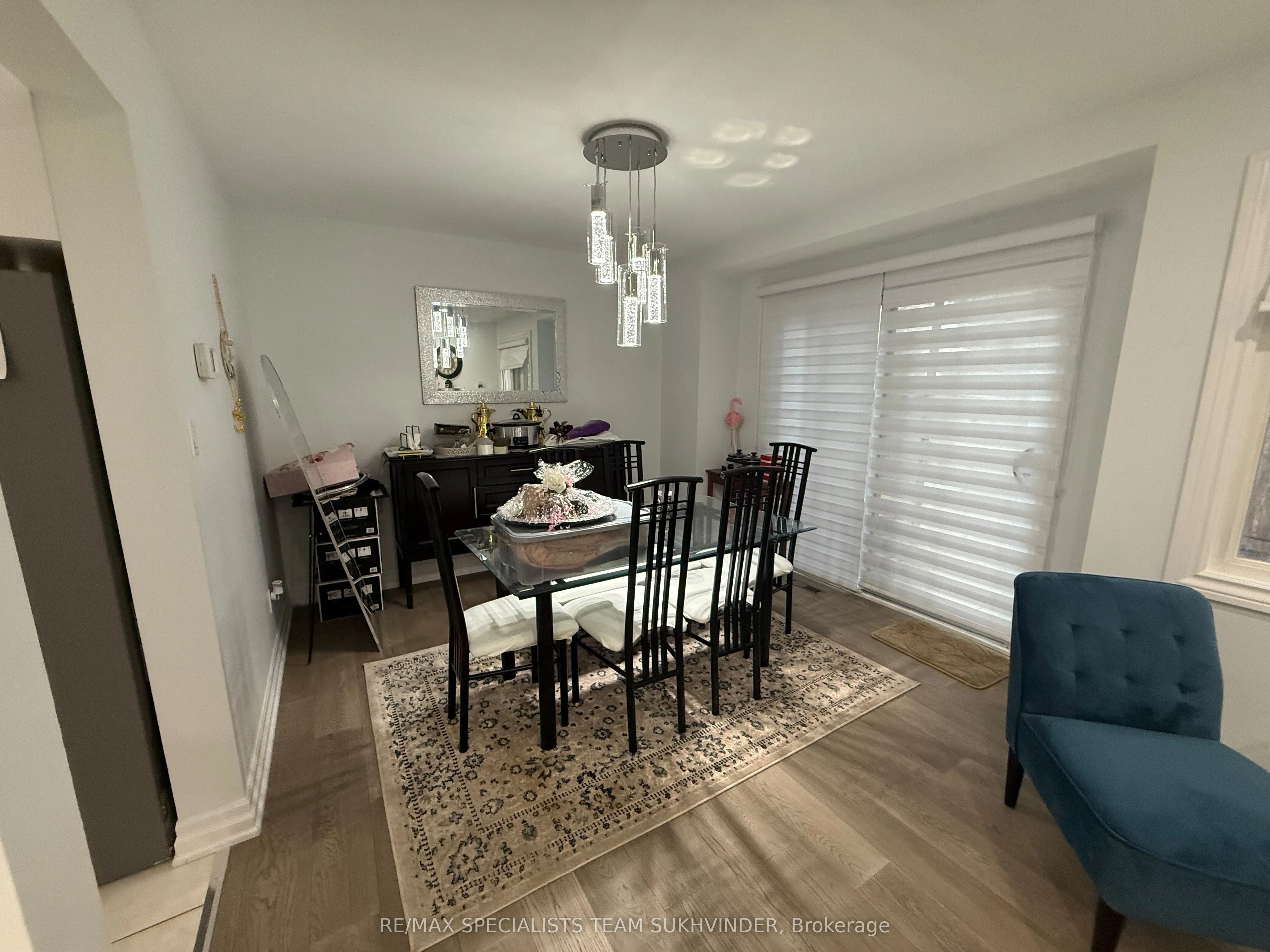 2275 Credit Valley Road, #7
