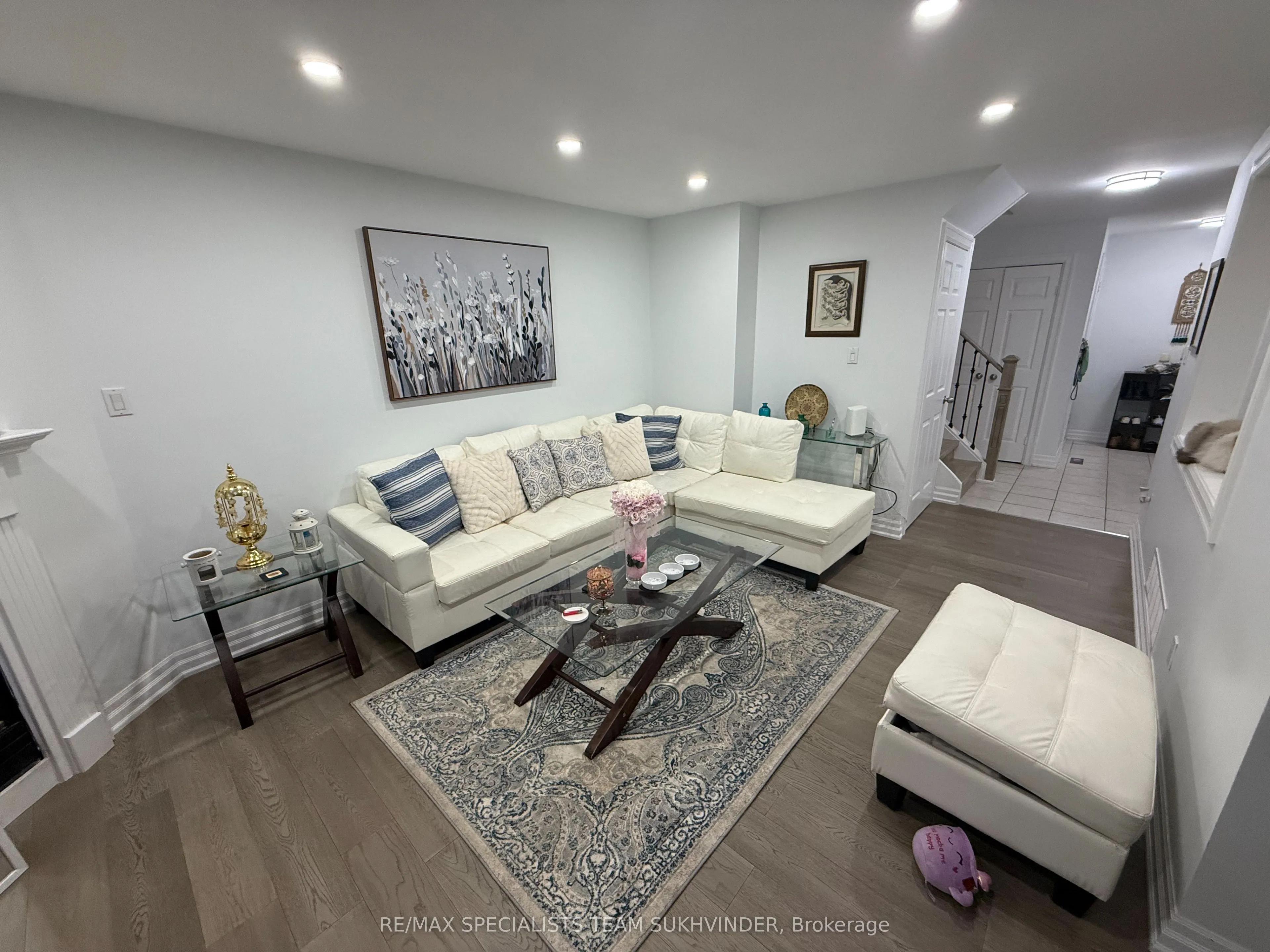 2275 Credit Valley Road, #7