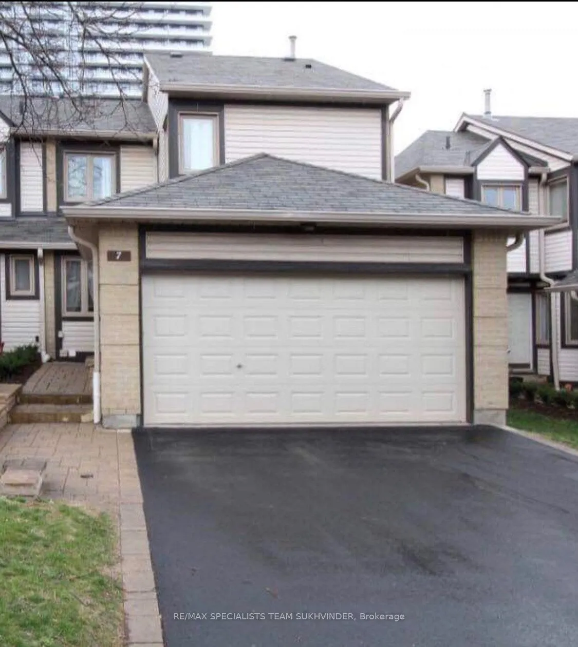 2275 Credit Valley Road, #7